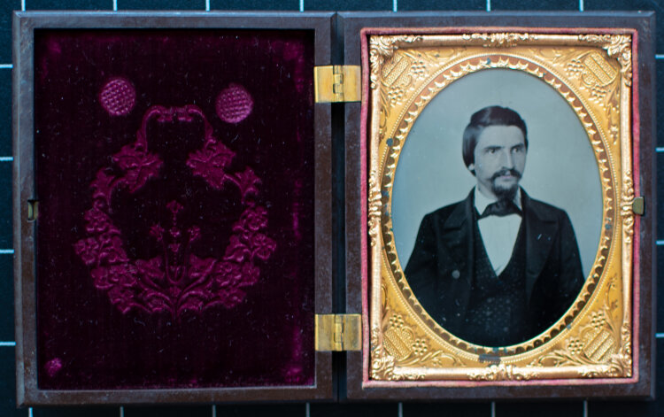 unbekannt - Männerporträt - um 1875 - Ambrotypie