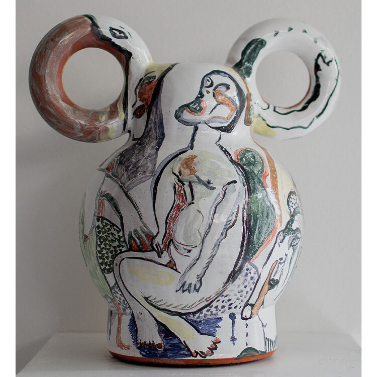 Unbekannt - Henkelvase mit Fantasiegestalten - undatiert...