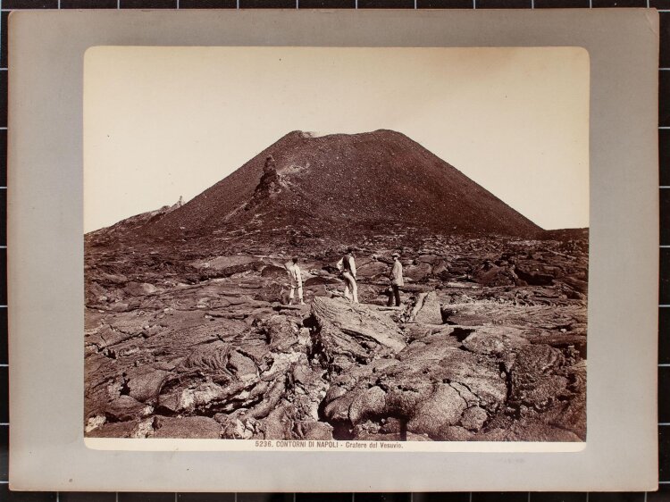 Unbekannter Künstler - Cratere del Vesuvio, Neapel - Fotografie - o. J.
