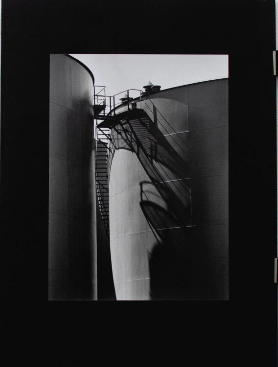 Gisela Franke - Tanklager am Tempelhofer Weg - 1986 - Schwarz-Weiß-Fotografie