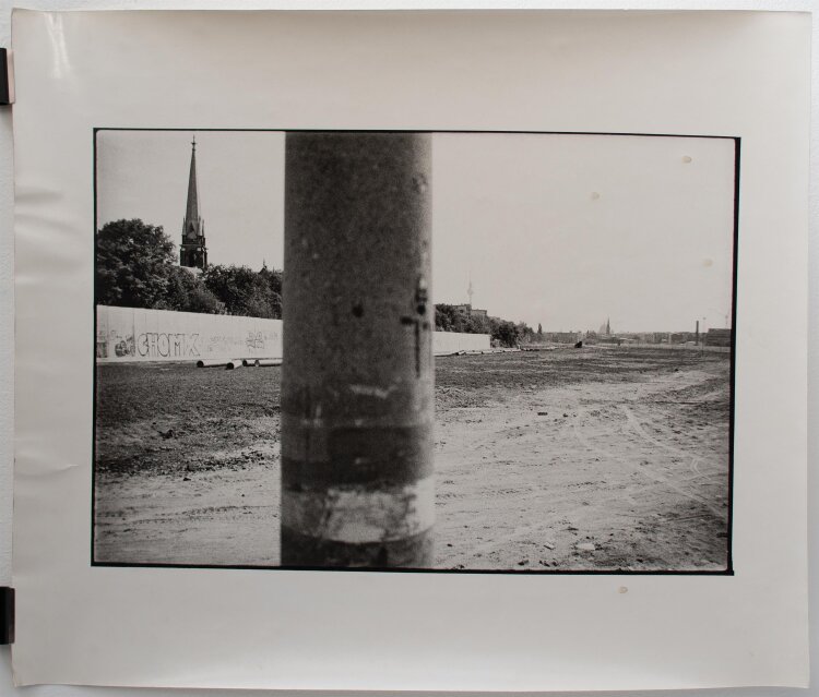 Uwe J. Haack - Grenzstreifen/ Mauerpark - 1990 - Fotografie