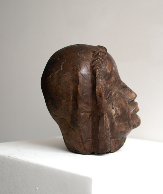 Unbekannt - Marien- bzw. Madonnenbildnis - 1920er/1930er Jahre - Skulptur aus rotem Marmor