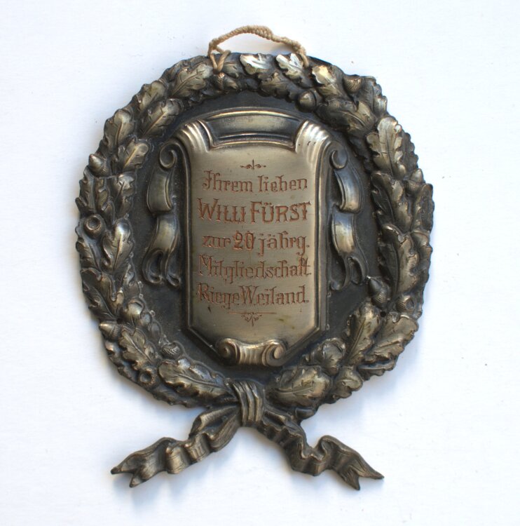 Unbekannt - Mitgliedschaftsjubiläum Riege Weiland - um 1900 - Messing