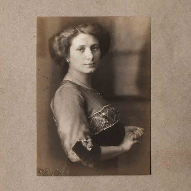 Camille Ruf - Porträt Emmay Krüger - um 1914 -...