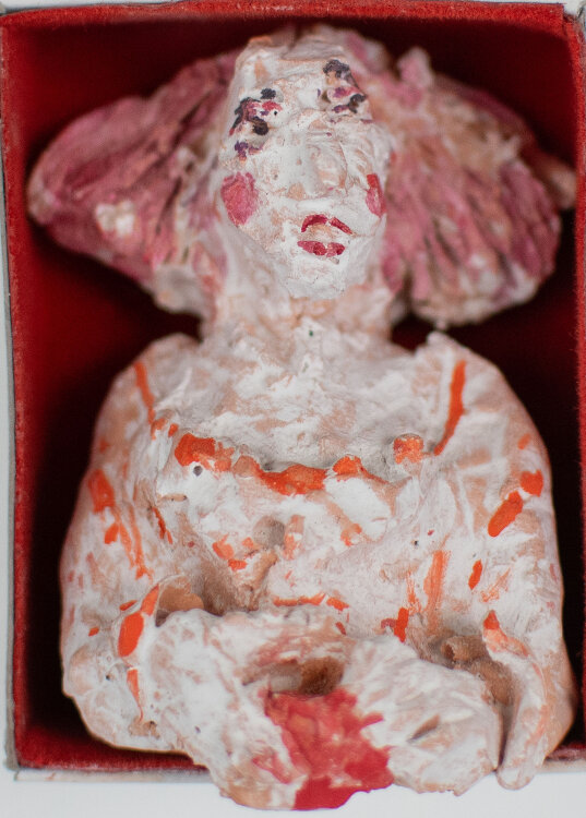 Andreas Wachter - Schöne Frau, schöne Tasch - 2026 - Terrakotta, handbemalt